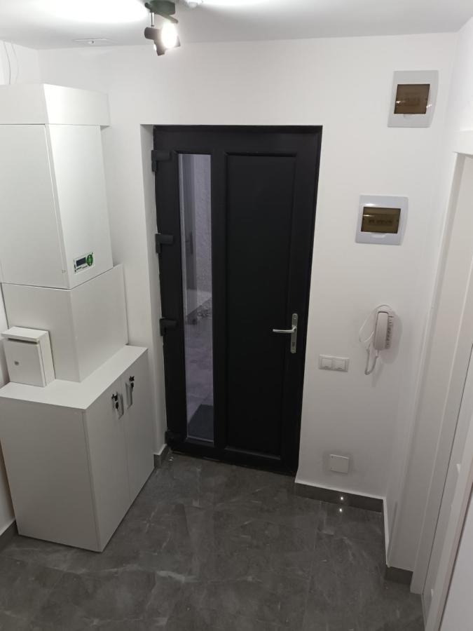 Old Town Studio Apartments Baia Mare Bagian luar foto
