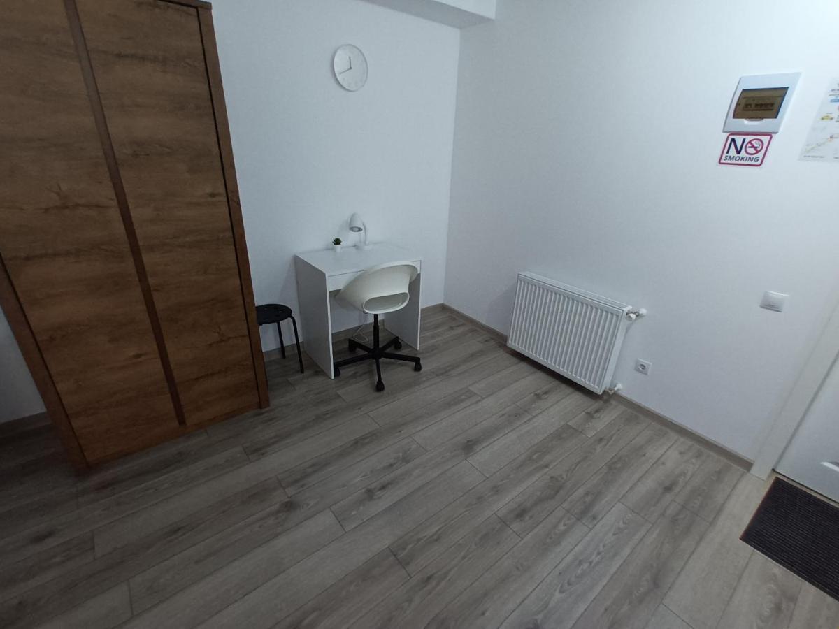 Old Town Studio Apartments Baia Mare Bagian luar foto